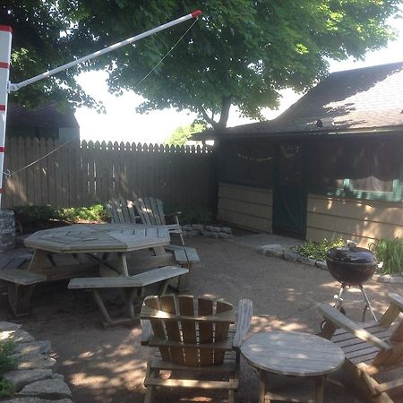 كلايتون Wooden Boat Inn المظهر الخارجي الصورة